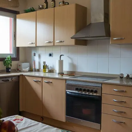 Casa Con Jardin Tropical بيت للعطل *